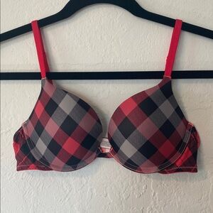 Victoria's Secret Vibrant Plaid Push-up T-shirt Bra